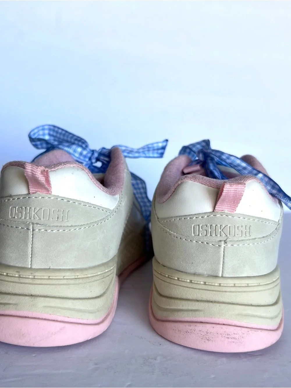 Oshkosh  Sz 12 Toddler Girls Kids Cream/ ShoesPink Athletic Sneakers with Blue
